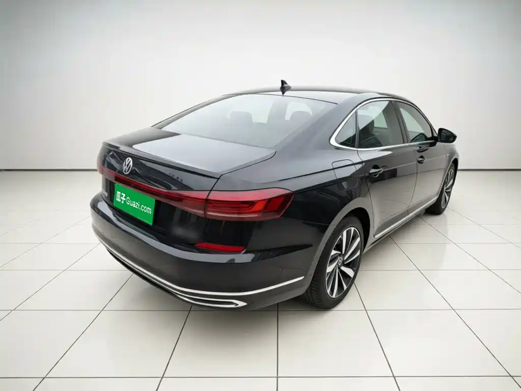 Volkswagen Passat 2024