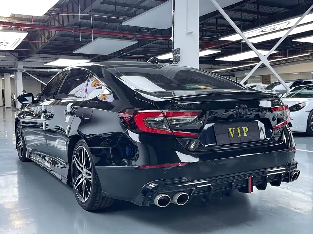Honda Accord 2023 — фото 15