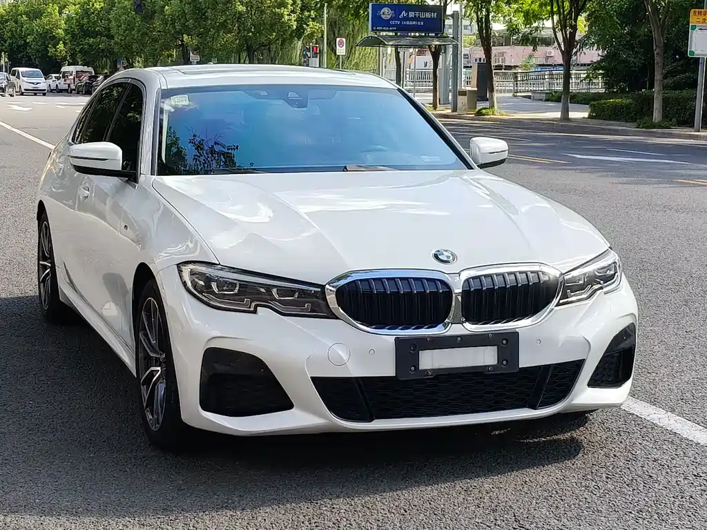 BMW 3 Series 2022