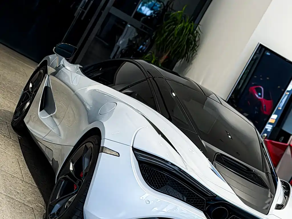 McLaren 720S 2019 — фото 8