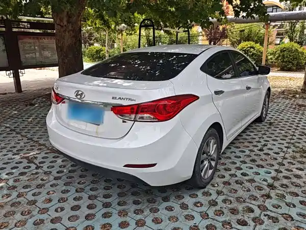 Hyundai Elantra Langdong 2016