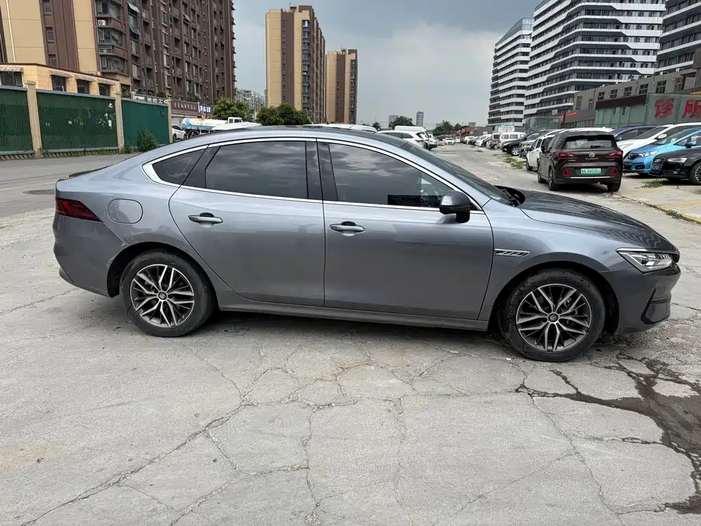 BYD Qin PLUS 2022