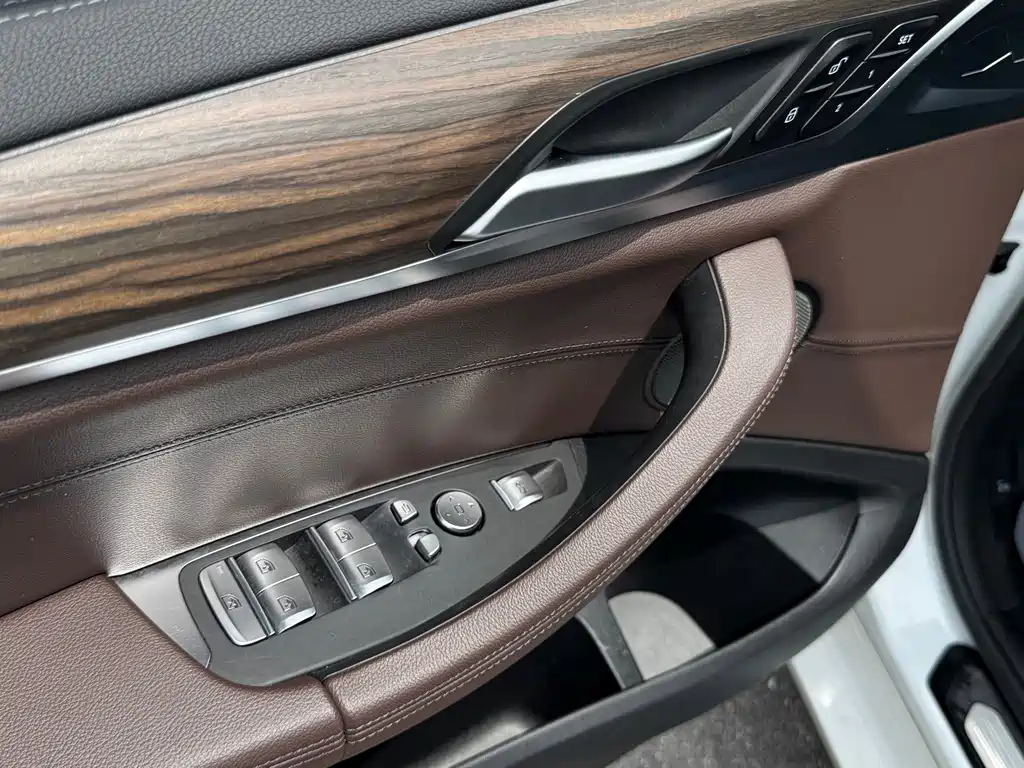 BMW X3 2020 — фото 14