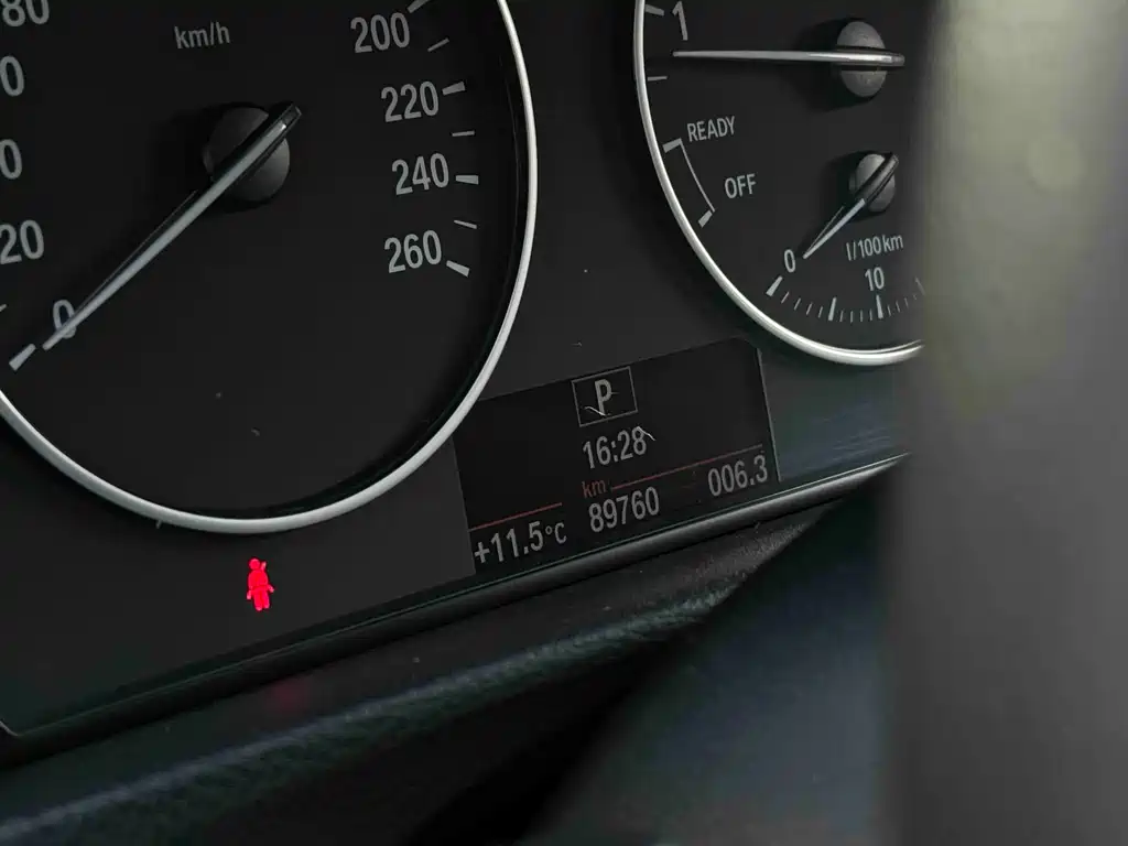 BMW 3 Series 2015 — фото 17