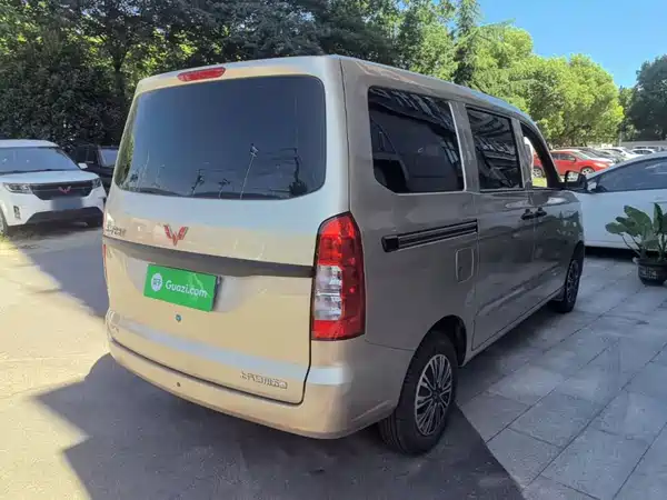 Wuling Hongguang V 2025