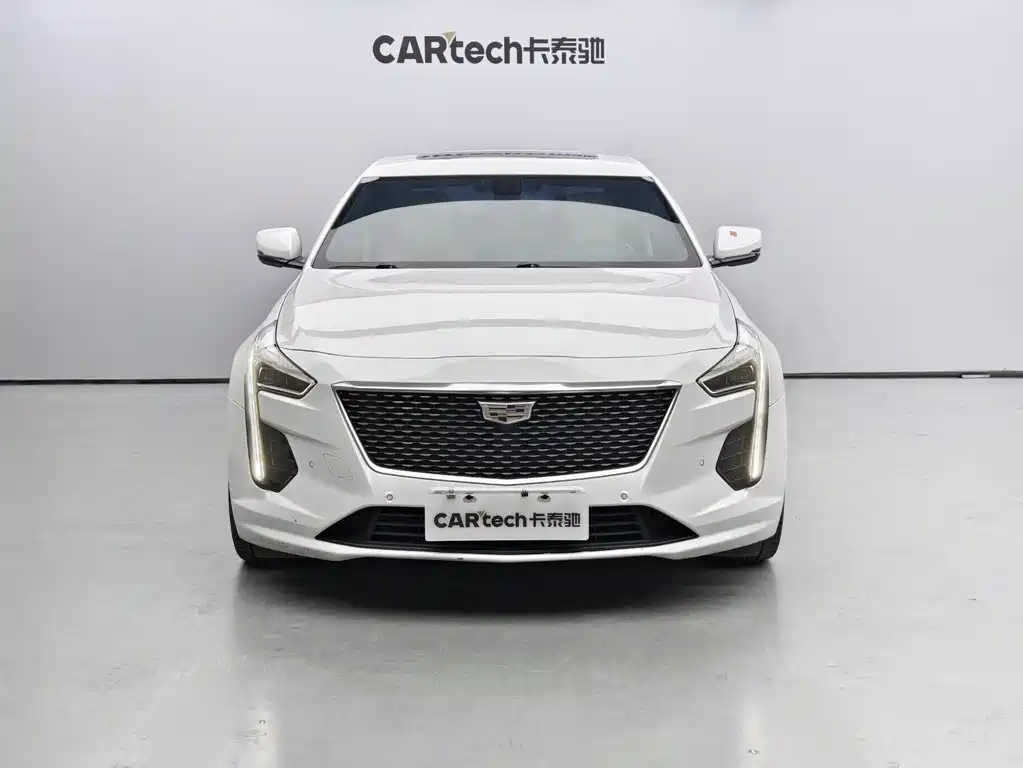 Cadillac CT6 2020 — фото 2