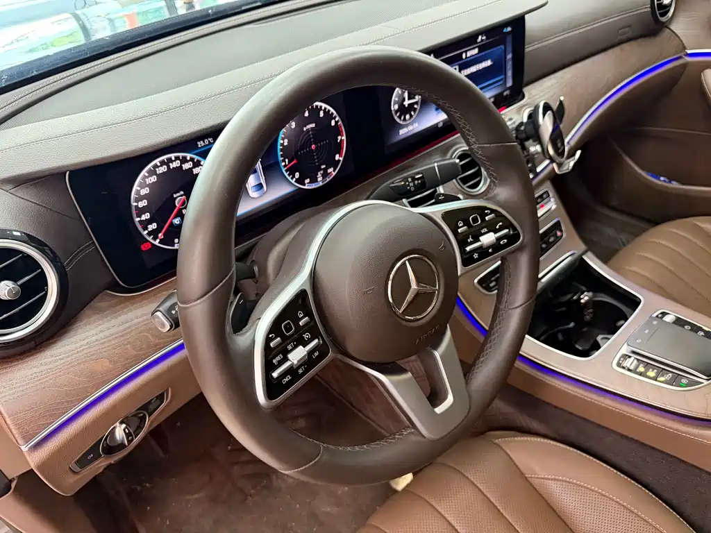 Mercedes-Benz E-Class 2020 — фото 6