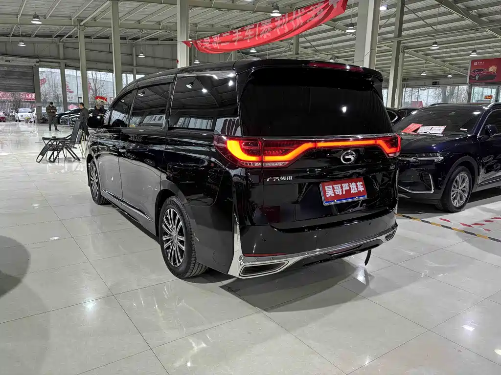 GAC Motor Trumpchi M8 2022 — фото 2