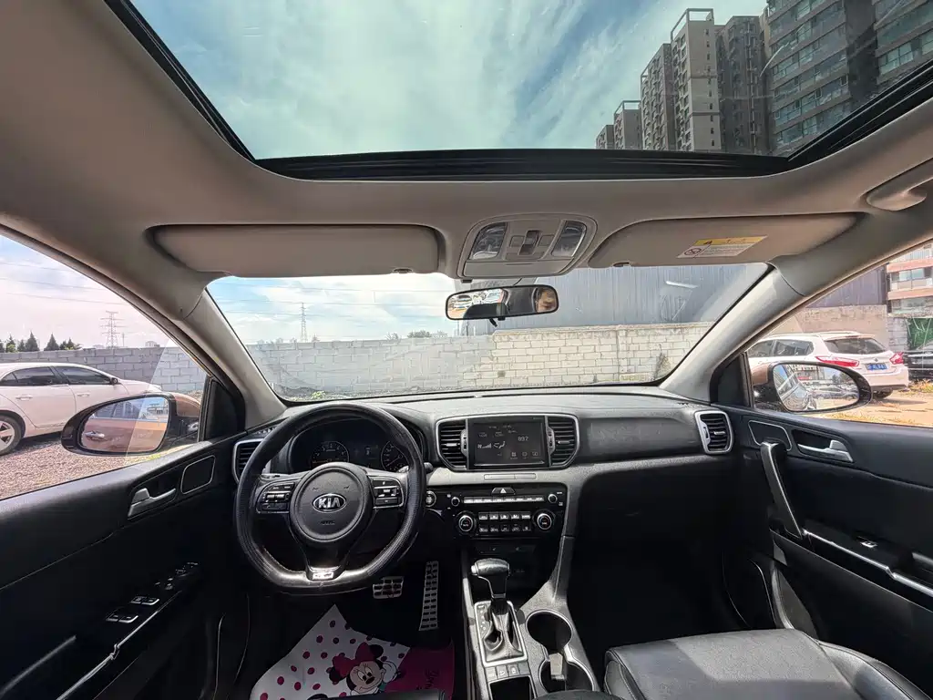 Kia KX5 2017 — фото 9