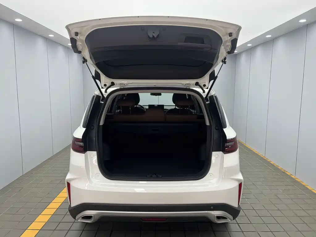 Geely Vision X6 2022 — фото 18