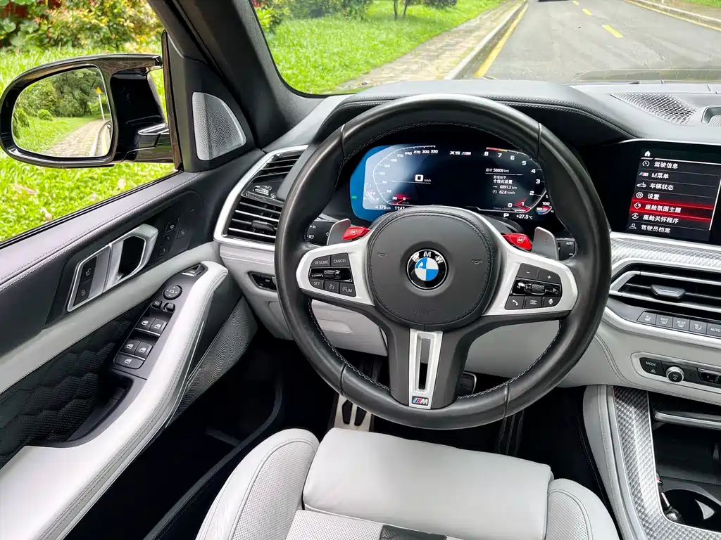BMW X5 M 2022 — фото 7