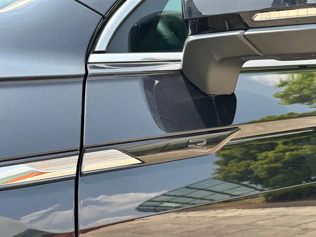 Volkswagen Tiguan L 2022 — фото 5