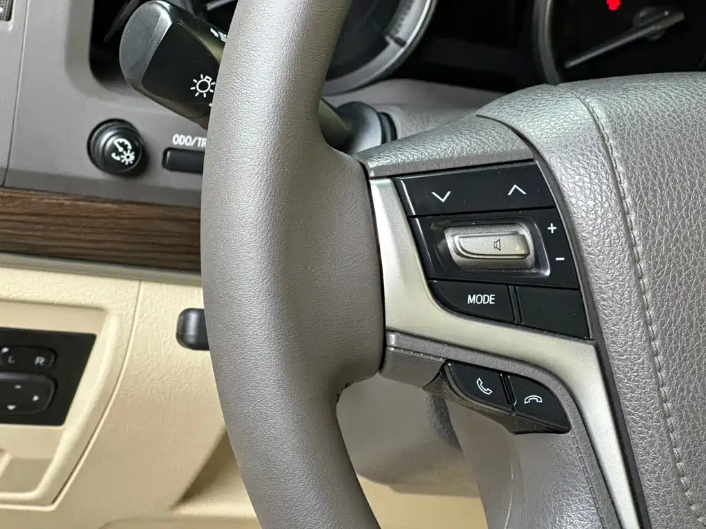 Toyota Land Cruiser 2020 — фото 20