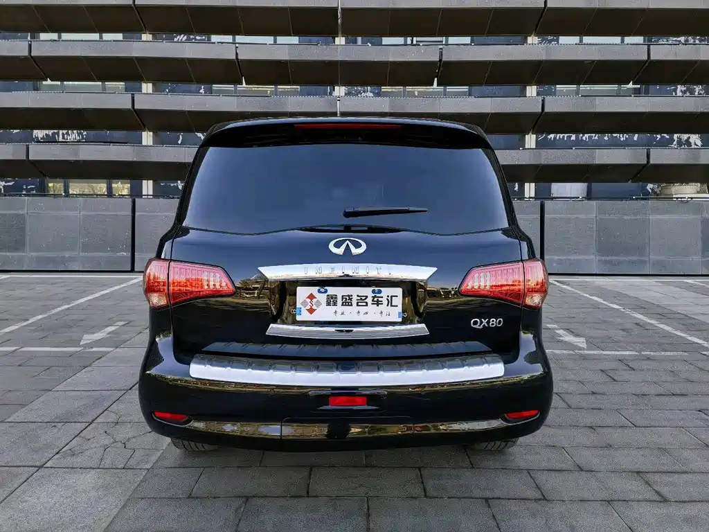 Infiniti QX80 2017 — фото 4