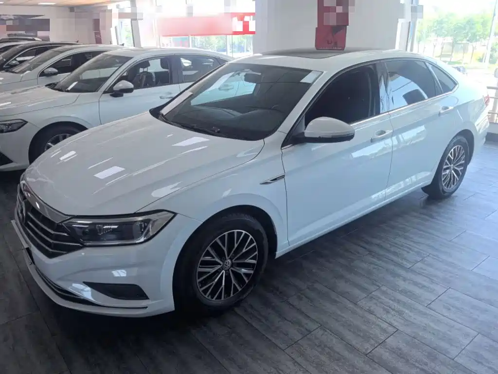 Volkswagen Sagitar 2020
