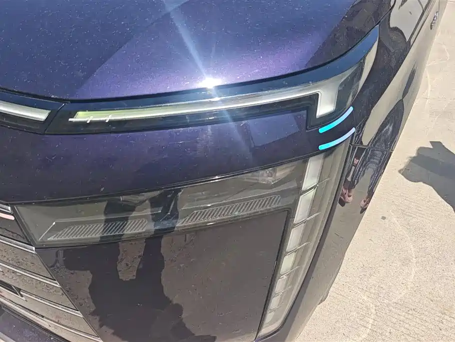 GAC Motor E8 PHEV 2024