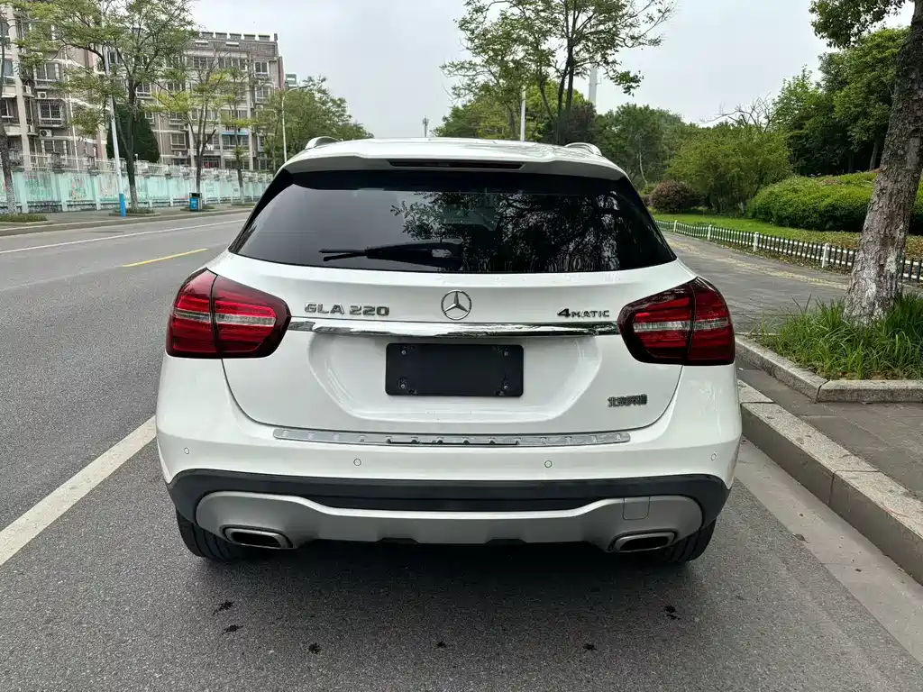 Mercedes-Benz GLA 2017 — фото 8