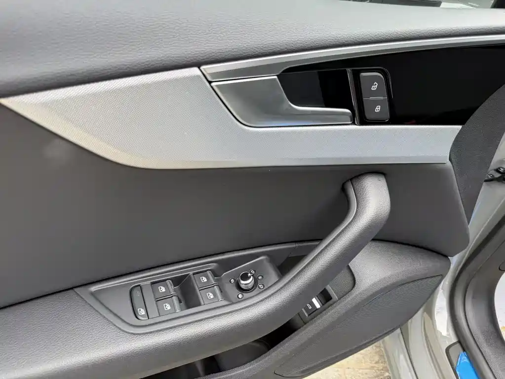 Audi A5 2022 — фото 18