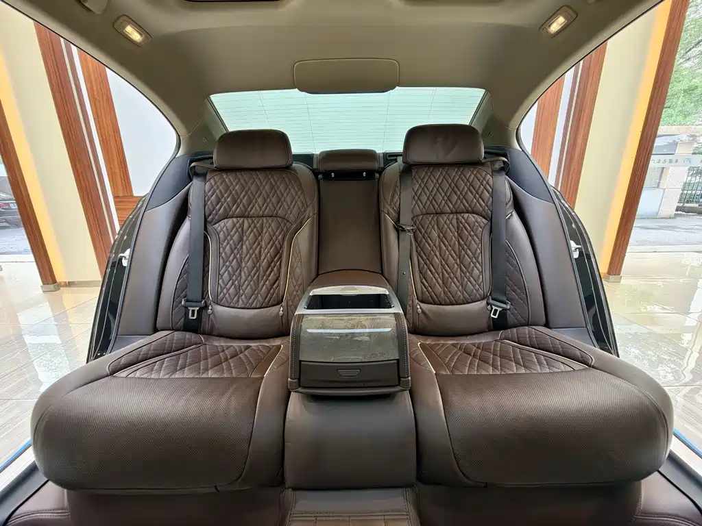 BMW 7 Series 2021 — фото 15