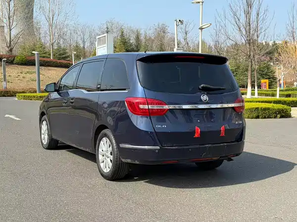 Buick GL8 2016