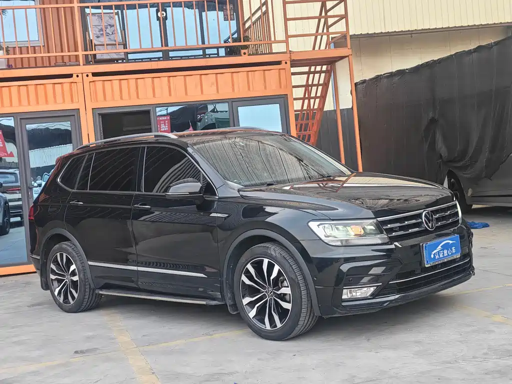 Volkswagen Tiguan L 2021 — фото 3
