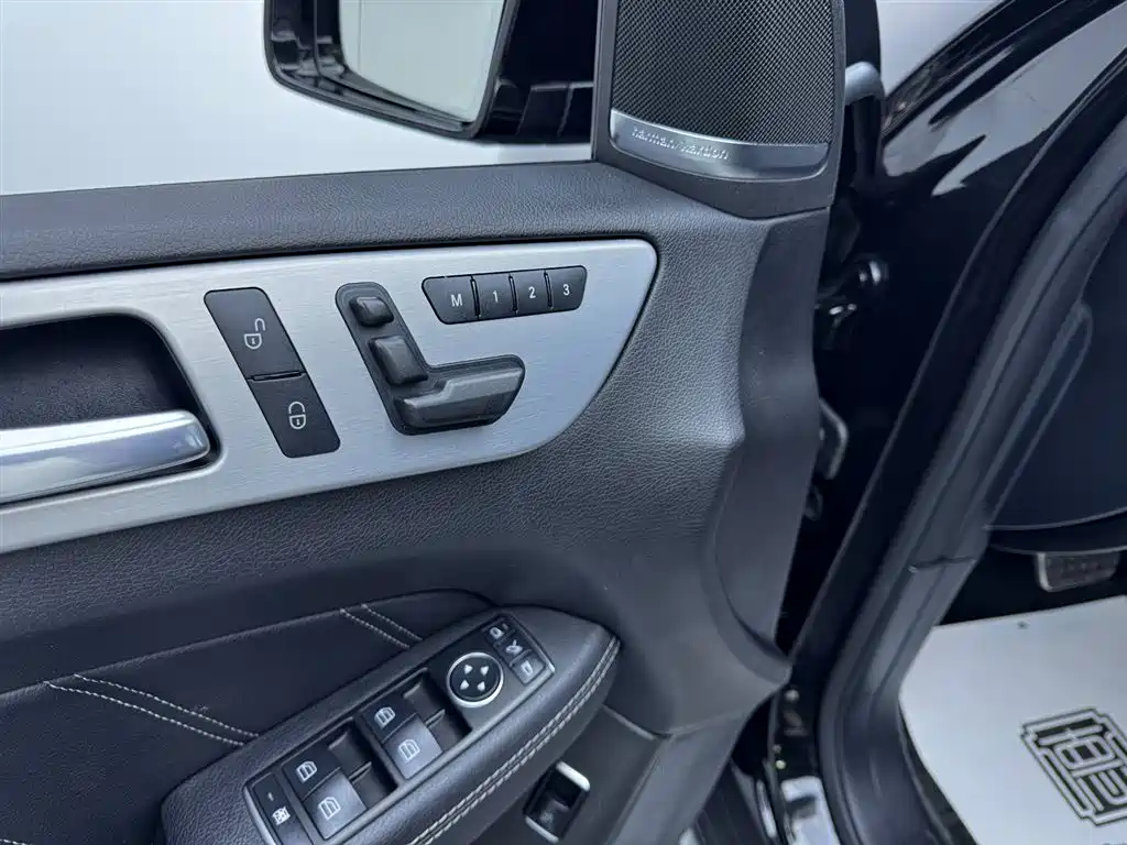 Mercedes-Benz M-Class AMG 2016 — фото 12