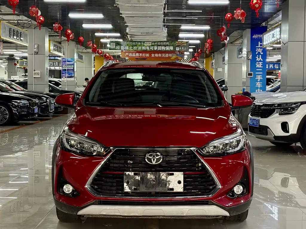 Toyota Yaris L 2023