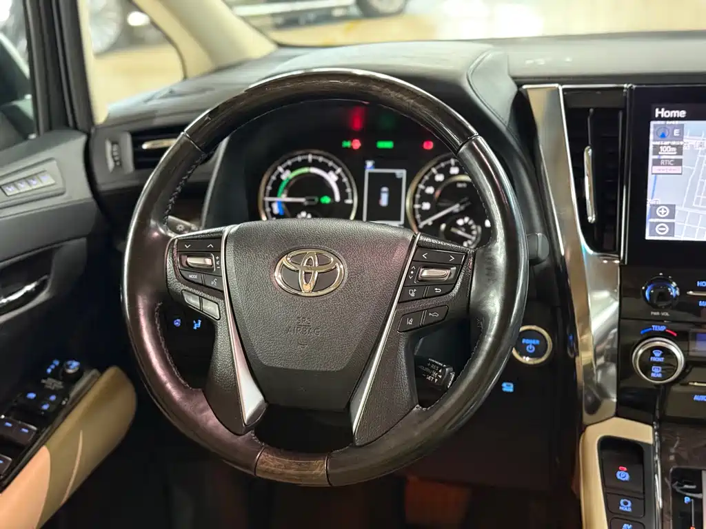 Toyota Vellfire 2021 — фото 14