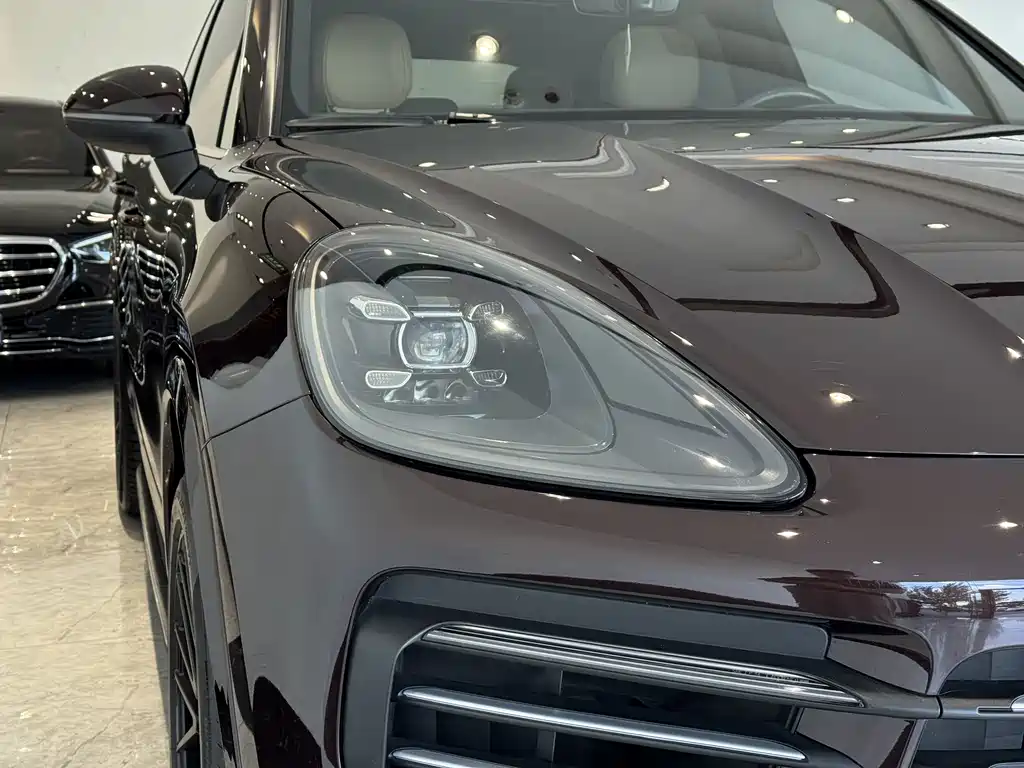 Porsche Cayenne 2018 — фото 3