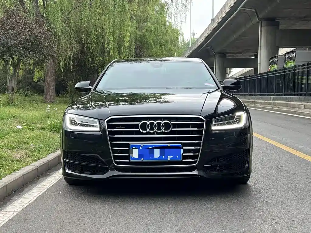 Audi A8 2017 — фото 2
