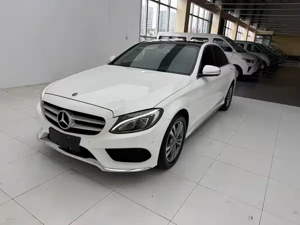 Mercedes-Benz C-Class 2018