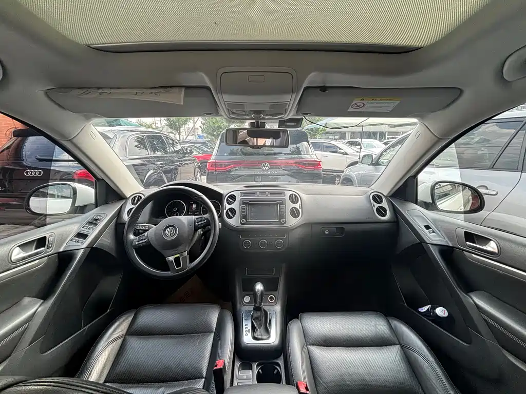 Volkswagen Tiguan 2015 — фото 14