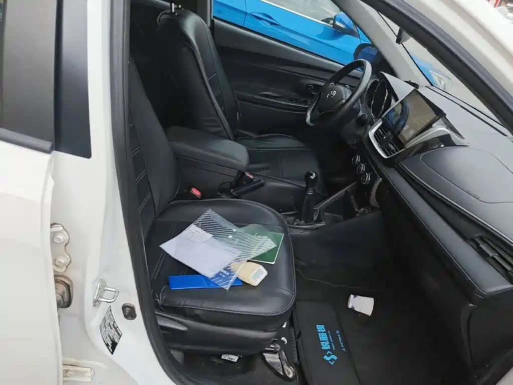 Toyota Vios 2017 — фото 25