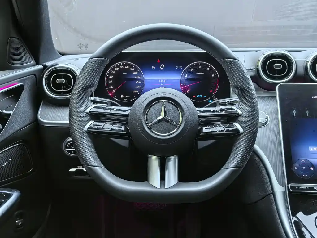 Mercedes-Benz C-Class 2022 — фото 21