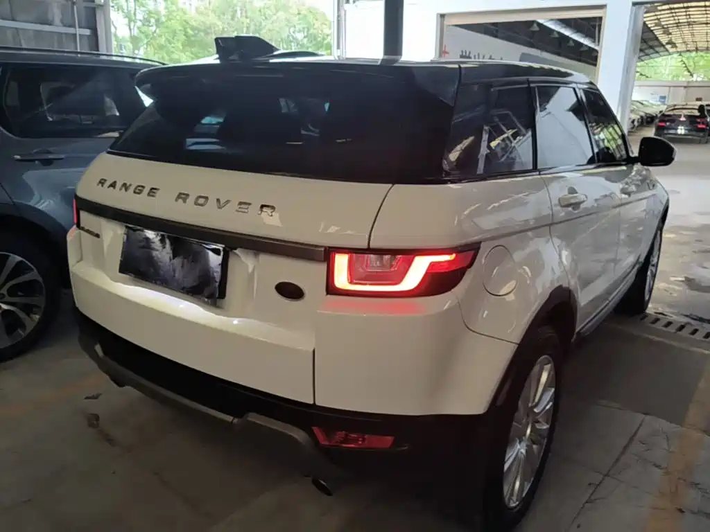 Land Rover Range Rover Evoque 2019 — фото 7
