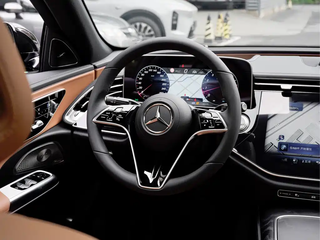 Mercedes-Benz E-Class 2026 — фото 16