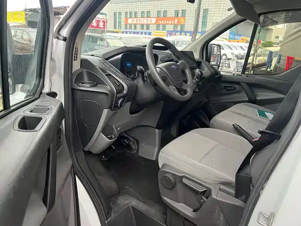 Ford Transit 2019