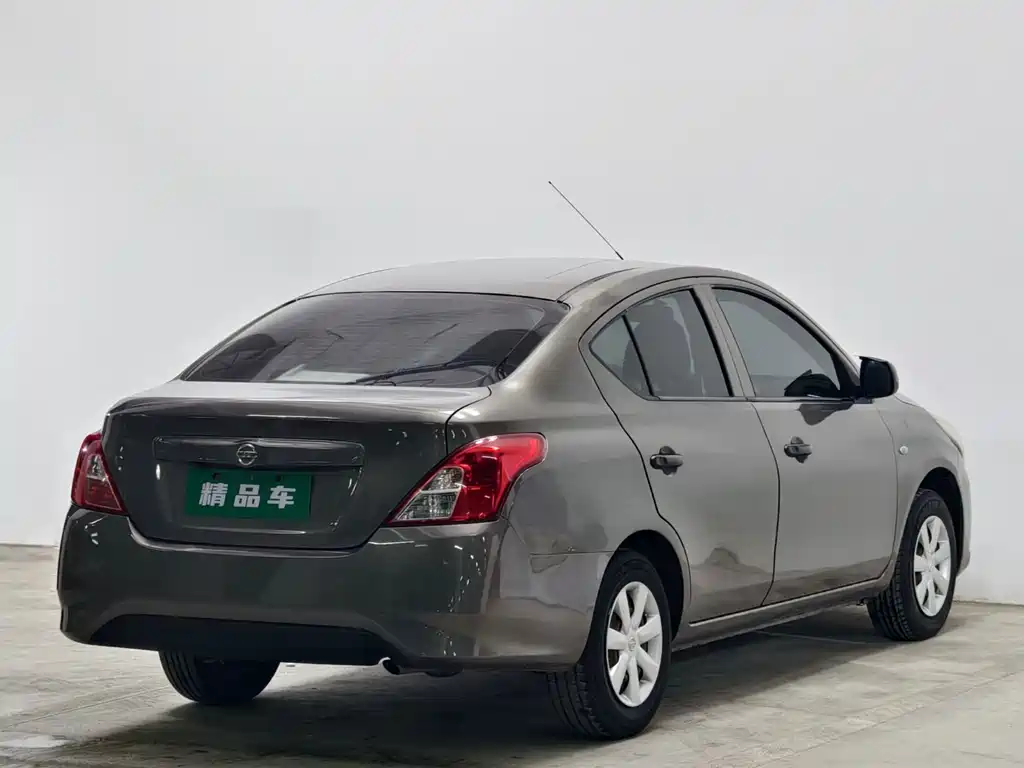 Nissan Sunny 2014 — фото 4
