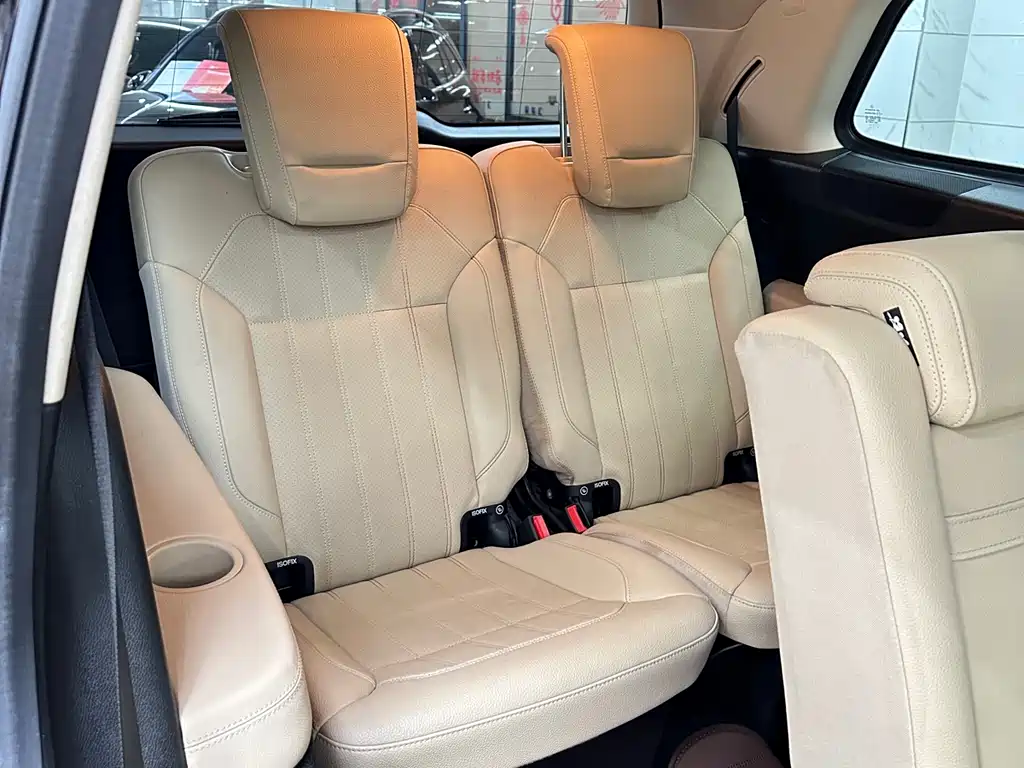Mercedes-Benz GLS 2018 — фото 16