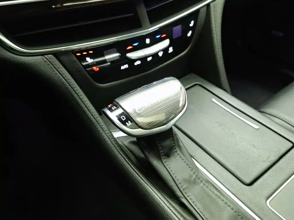 Cadillac CT6 2018 — фото 13