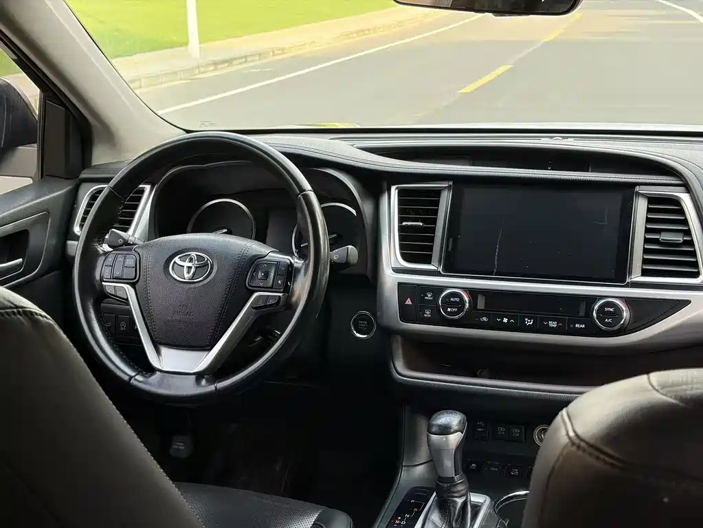 Toyota Highlander 2019 — фото 16