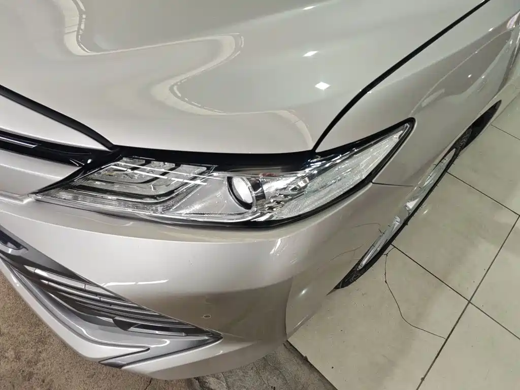 Toyota Camry 2020 — фото 19