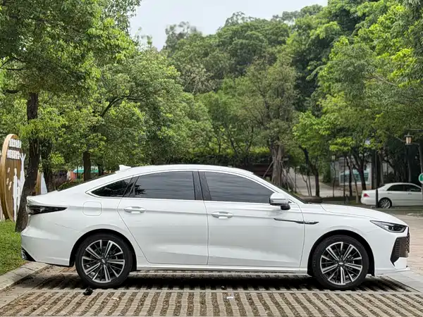 Chery Arrizo 8 PRO 2025