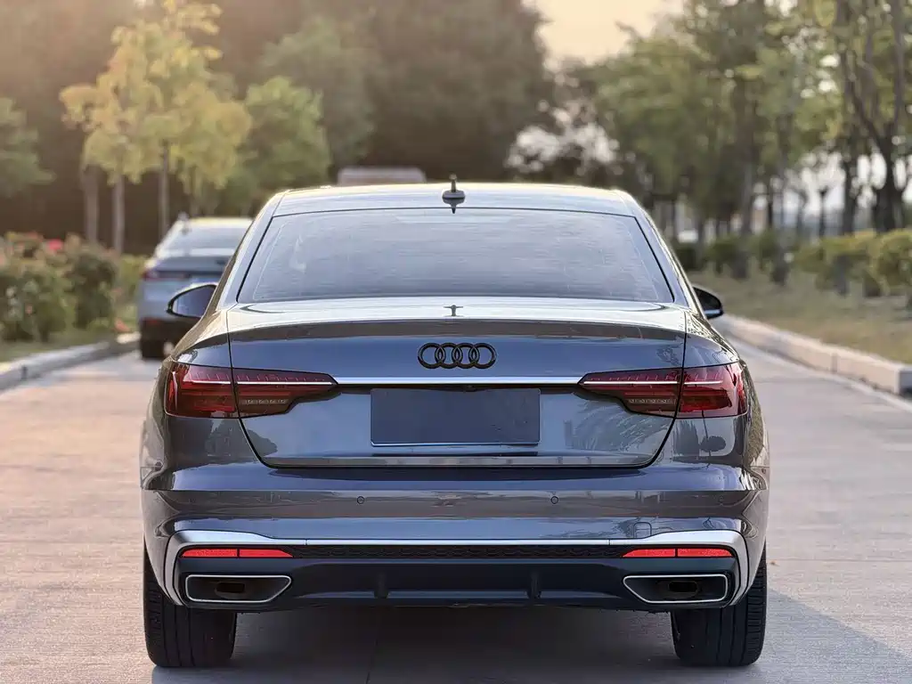 Audi A4L 2020 — фото 9