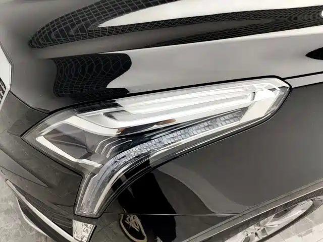 Cadillac XT5 2020 — фото 14