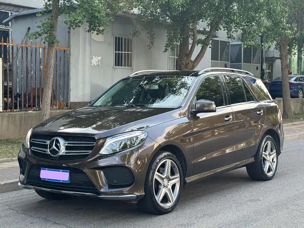 Mercedes-Benz GLE 2016