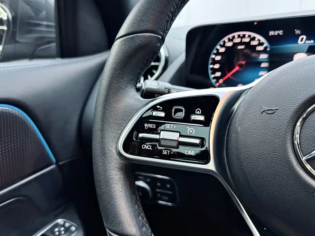 Mercedes-Benz GLA 2021 — фото 20
