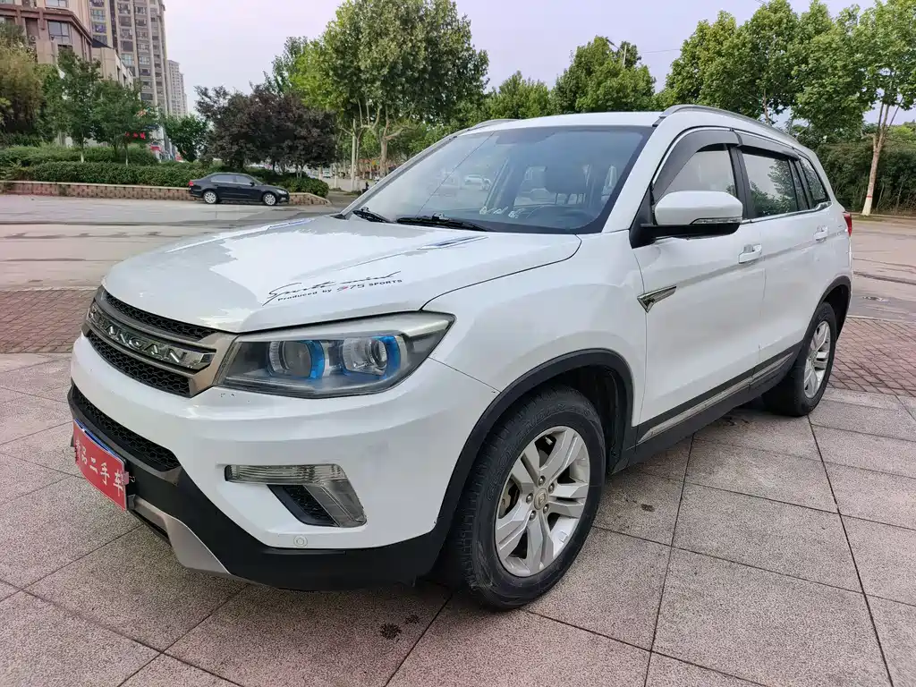 Changan CS75 2016 — фото 1