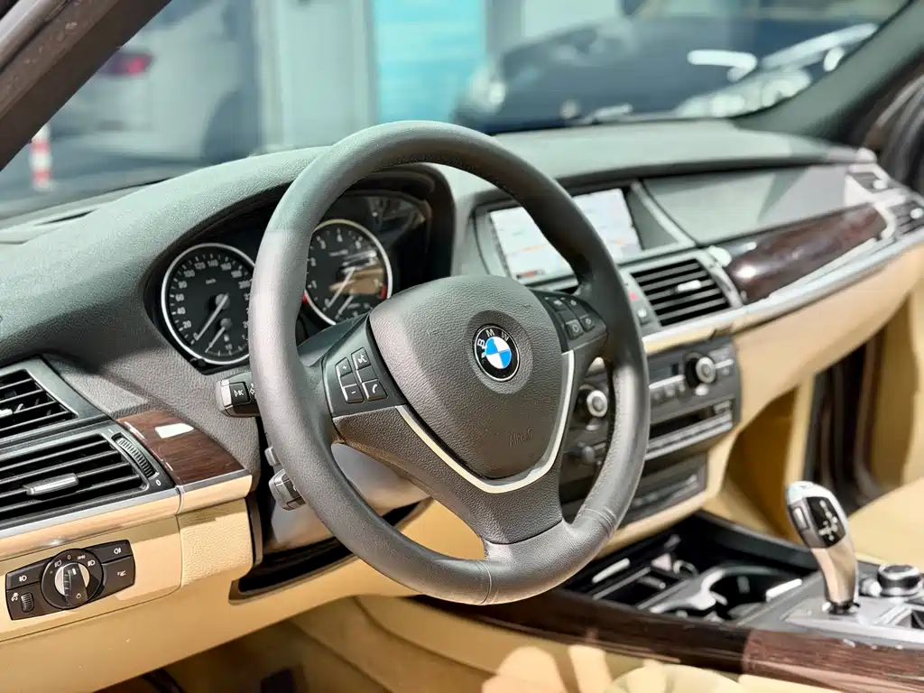 BMW X5 2014 — фото 10