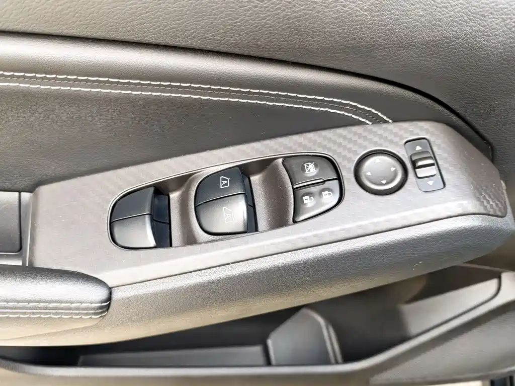Nissan Teana 2023 — фото 17